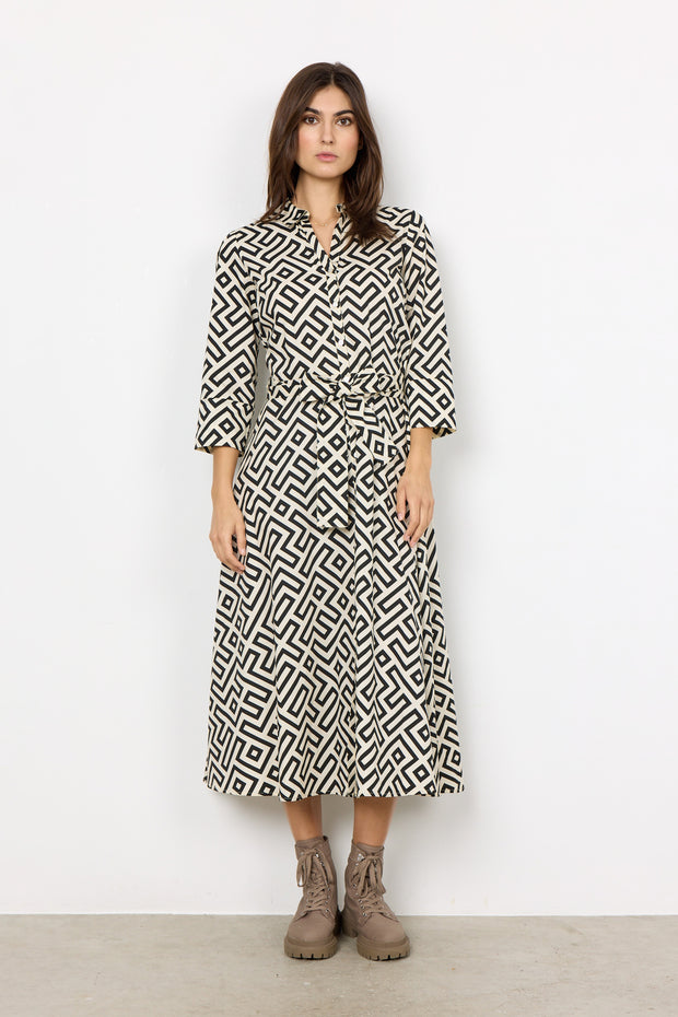 Kleid mit grafischem Muster